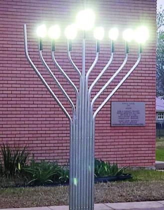 Temple Israel invites public to Hanukkah