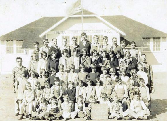 Freyburg’s modern 1928 schoolhouse was a vast improvement over the first one built in 1876.