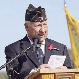 Praha Veterans Club president Bernard Svatek welcomed everyone and dedicated this year’s ceremonies to long-time Praha Veterans Club treasurer Johnnie Hoffman, who passed away earlier this year.
