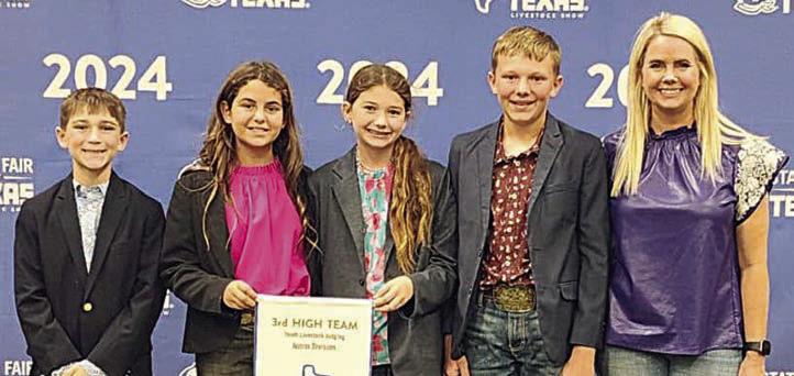 3rd Place Junior Team – (from left) Crockett Guenther,Adalyn Carrales, Laramie Laake, Holden Holub and coach Kaci Carrales. Crockett Guenther and Holden Holub belong to the Schulenburg 4-H.