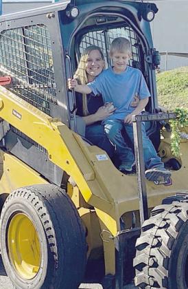 St. Rose Science Club has fun learning experience at Dig World in Katy