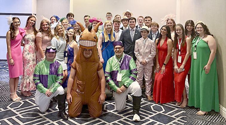 FoR THe FoRmal KenTuCKy DeRBy Gala, Texas 4-H Congress attendees dressed up and celebrated their  week of accomplishments.