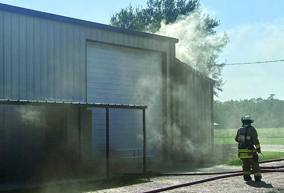 VFds respond to fire near la Grange