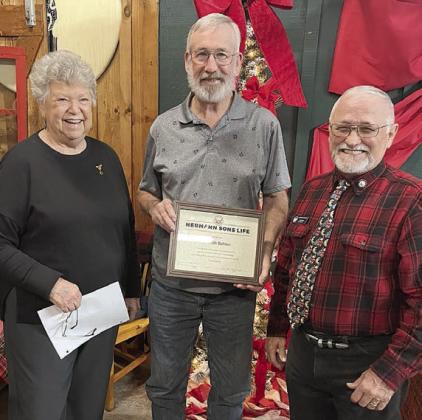 Kenneth R. Behlen (center) accepts the Hermann Sons Life “Humanitarian Award” from Lodge 14 Secretary Junette Rodecap (left) and Grand Lodge Director, David Noak.