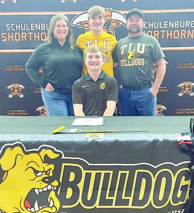 Schramek inks with TLU
