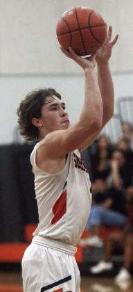 Jayse Janda hits a three-pointer.
