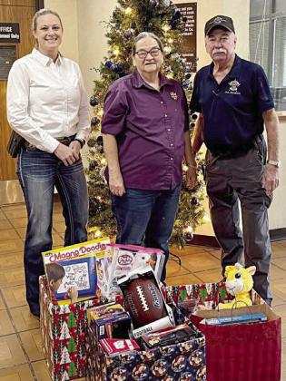 CDA donates to Deputy Santa