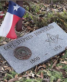 Stephen Townsend’s gra ve in Florida Chapel Cemetery, which displays both the emblem of the Sons of the Republic of Texas and the Square and Compasses of Freemasonry. Photo by Jeff Messer