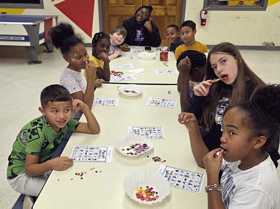 Boys &amp; Girls Club adds holiday spirit to games