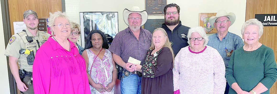 Walhalla Extension Education Club donates to Deputy Santa