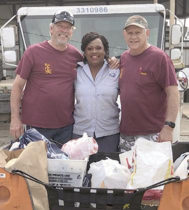 USPS donates to Food Pantry