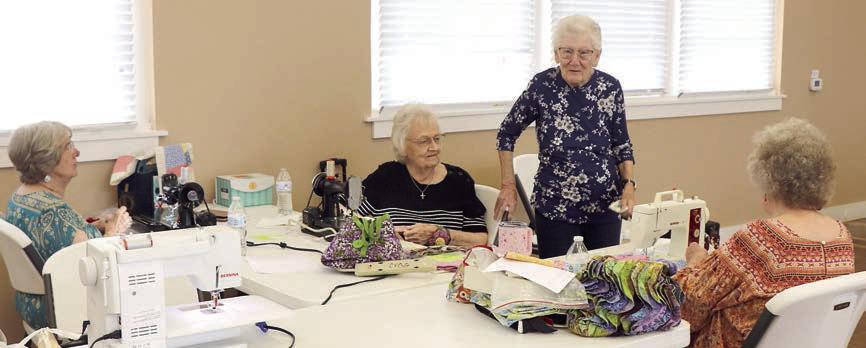 Colorado Valley Quilt Guild makes charity quilts