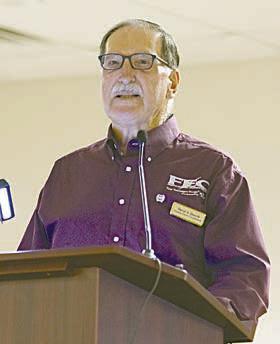 Incumbent directors Clayton Wessels (left) of District 6 and David A. Stancik (right) of District 7 were reelected by acclamation after running unopposed.
