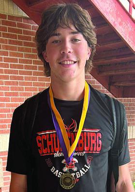 Jayse Janda was named to the Schmeckenfest Shootout all-tournament team. Sticker Photo By Darrell Vyvjala