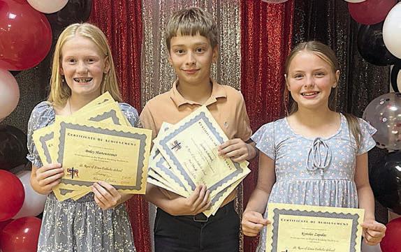 Top 5th Grade Students – (from left) Briley Hartensteiner, Justin Schramek and Kynslee Zapalac.