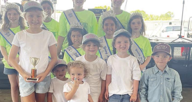 Fourth Place – “The Herziks” – Karson, Avery, and Addison Herzik; Ellie, Emmie, and Kennedy Klein. Sticker Photo By Darrell Vyvjala