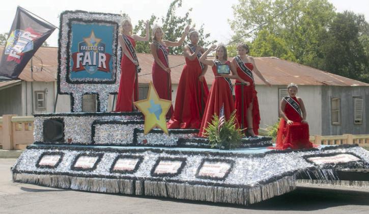 1st Place Organizational – Fayette County Fair Association. Sticker Photo By Darrell Vyvjala
