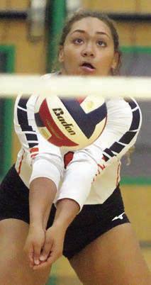 Kieryn Adams sends a pass on their way against Woodsboro. Sticker Phots By Darrell Vyvjala