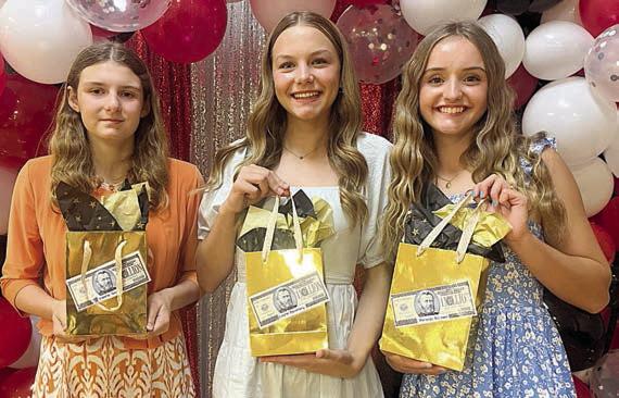 8th Grade – (from left) Valerie Sedlar, Layne Besetzny and Miranda Bonner.