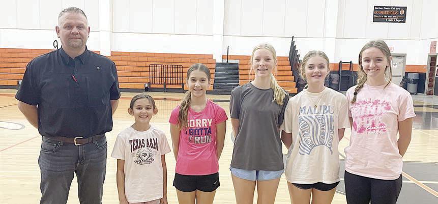 GIRLS’DIVISION WINERS – (from left) Zapalac; Emma Zweschper, 9-year-old; Brielle Goedrich, 10-year-old; Brynn Bubela, 12-year-old; Mallory Bonner, 13-year-old; and Miranda Bonner, 14-year-old. Sticker Photos By Darrell Vyvjala