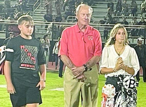 Bill Bucek honored as honorary captain for Homecoming game