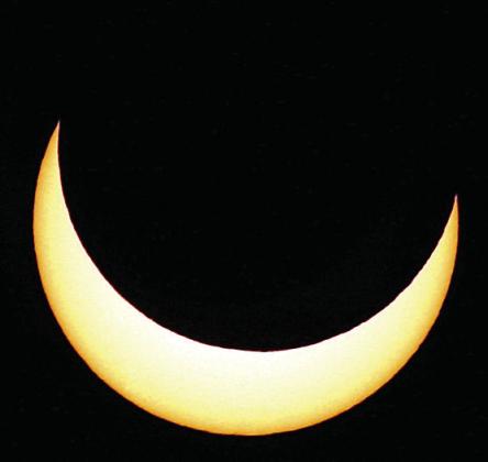 Aschenbeck photographs solar eclipse