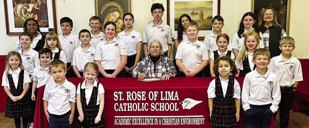 Mayor signs proclamation for Catholic Schools Week