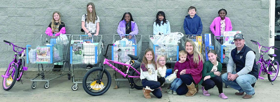 Kainers provide shopping trip for six BGC members