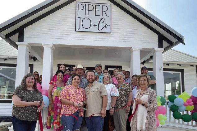 Ribbon cut at Piper Jo &amp; Co