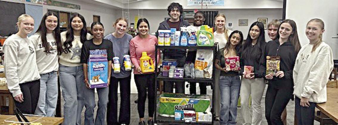 La Grange Leo Club donates to Animal Shelter