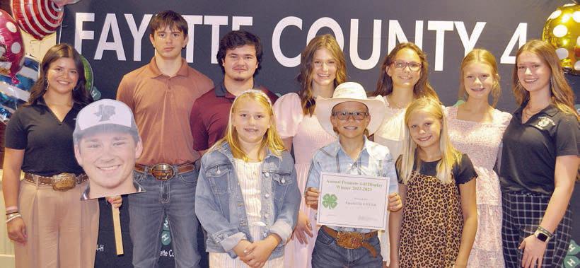 DiSPLay BOOTH WinneR – Fayetteville: (front row, from left) Henley Sodek, Tate Fritsch, Cailee Daniel, (back row) Mackenzie Poncik, Cooper Mau, Kandon Kaspar, Logan Poncik, Kayme Schley, Tatum Fritsch, Sawyer Mau and Harper Mau.