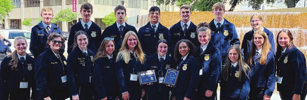 Attendees – (front row, from left) Regan Lux, Amanda Tofel, Morgan Marburger, Harly Zapalac, Jenna Matura, Keaton Walker, Kieryn Adams, Madyson Holub, Annelyse Galipp, Jordan Sommer, Katelyn Holub, (back row) Kaz McBride, Grant Kubala, Caleb Jochen, Orlando Adame, Hayden Schulz, Kenny Schramek, C.J. Prihoda and (not shown) Taylor Limbaugh.
