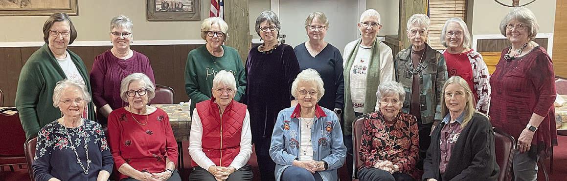 Columbus and La Grange Bees have get-together in Flatonia