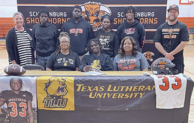 Walton inks with TLU