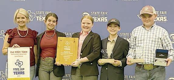 Reserve Champion Junior Team – (from left) coach Kaci Carrales, Adalyn Carrales, Kaisley Janecka, Crockett Guenther and Abraham McBride.