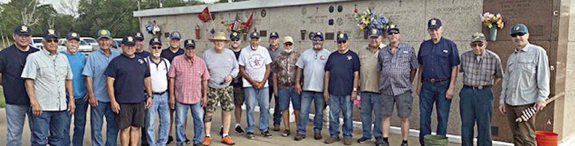 Flags placed on veterans’ graves in area cemeteries