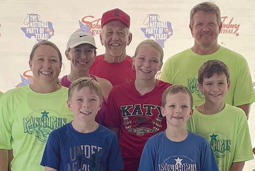 Largest Family Group – the Richard Hollas family. Sticker Photo By Darrell Vyvjala