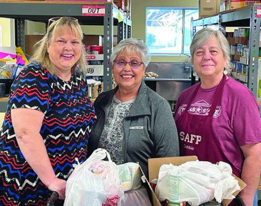 Catholic Daughters donate to SAFP