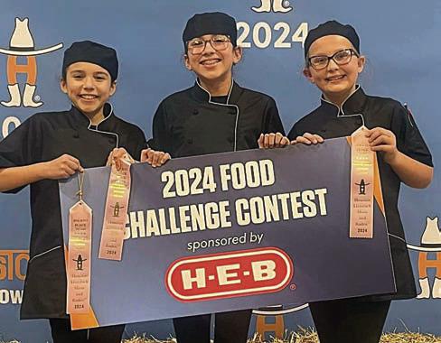 4th Plac e – In the junior side dish category, 4th place was awarded to the team of (from left) MaeBess Huette, Taylyn Newton and Charli Hadaway, all members of the La Grange 4-H.