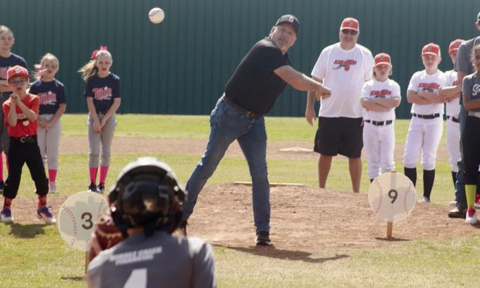 Little League holds opening-day ceremonies