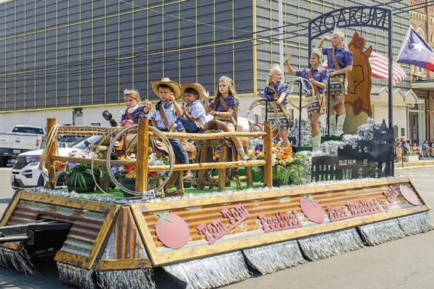1st Place Large Chamber of Commerce – Yoakum. Photo By Andy Behlen / Courtesy of Fayette County Record
