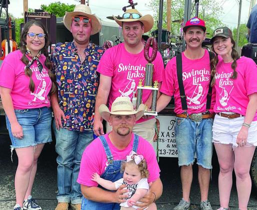 “SWINGIN’ LINKS” – (front) Colton Bubela (holding Martha Clare); (back, from left) Morgan Bubela, Blythe Vitek, Clayton Weishuhn, and Jacob and Macy Valenta. Sticker Photo By Darrell Vyvjala