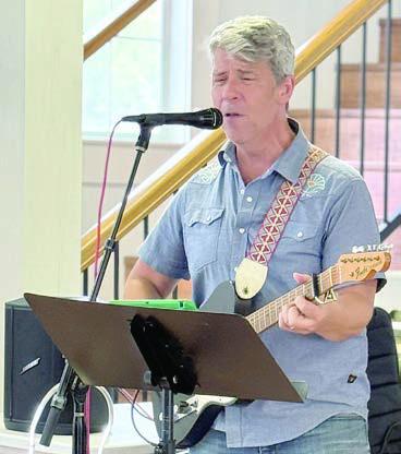 Entertaining members in Flatonia on Tuesday,Aug. 26 was Phil Hurley from Bastrop, thanks to arrangements made by Debbie of The Bugle Boy. Members from all three campuses came to enjoy the show. Hurley is quite the entertainer and storyteller, and it is hoped to have him in Schulenburg soon.