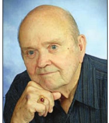 ELLIOTT EDGAR HOELSCHER
