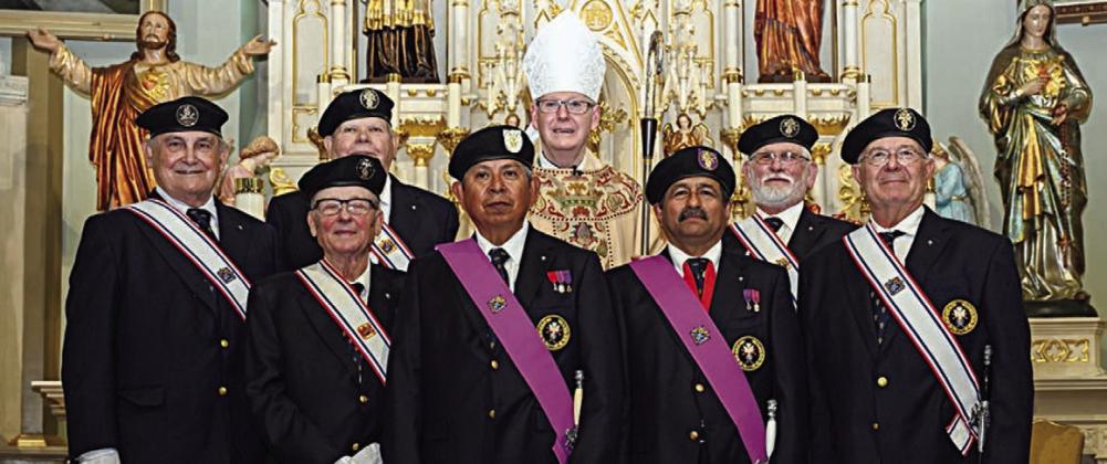 KC 4th Degree serves as honor guard for bishop at Praha