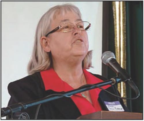 Schulenburg Mayor Connie Koopmann gives the welcome.
