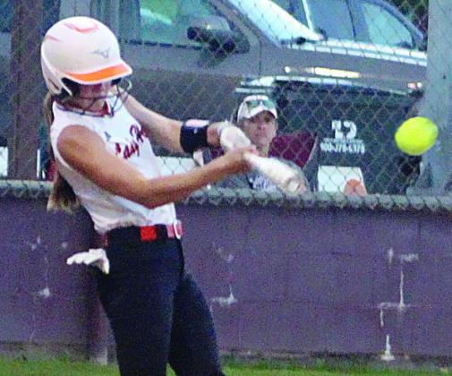 Key district wins for Horns &amp; Lady Horns