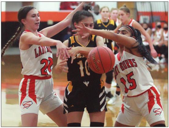 Lady Horns add two wins