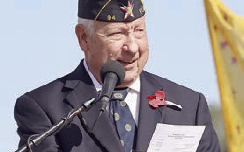 Praha Veterans Club president Bernard Svatek welcomed everyone and dedicated this year’s ceremonies to long-time Praha Veterans Club treasurer Johnnie Hoffman, who passed away earlier this year.