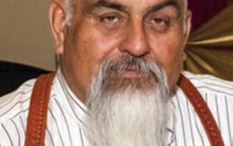 LUIS CHAVEZ